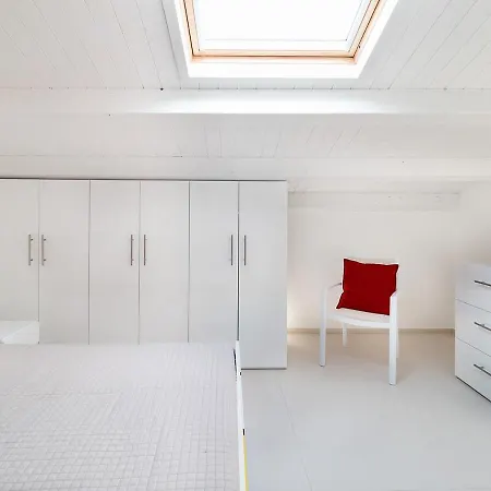 Sleeps 4 Pool Air Con Wifi Granelli